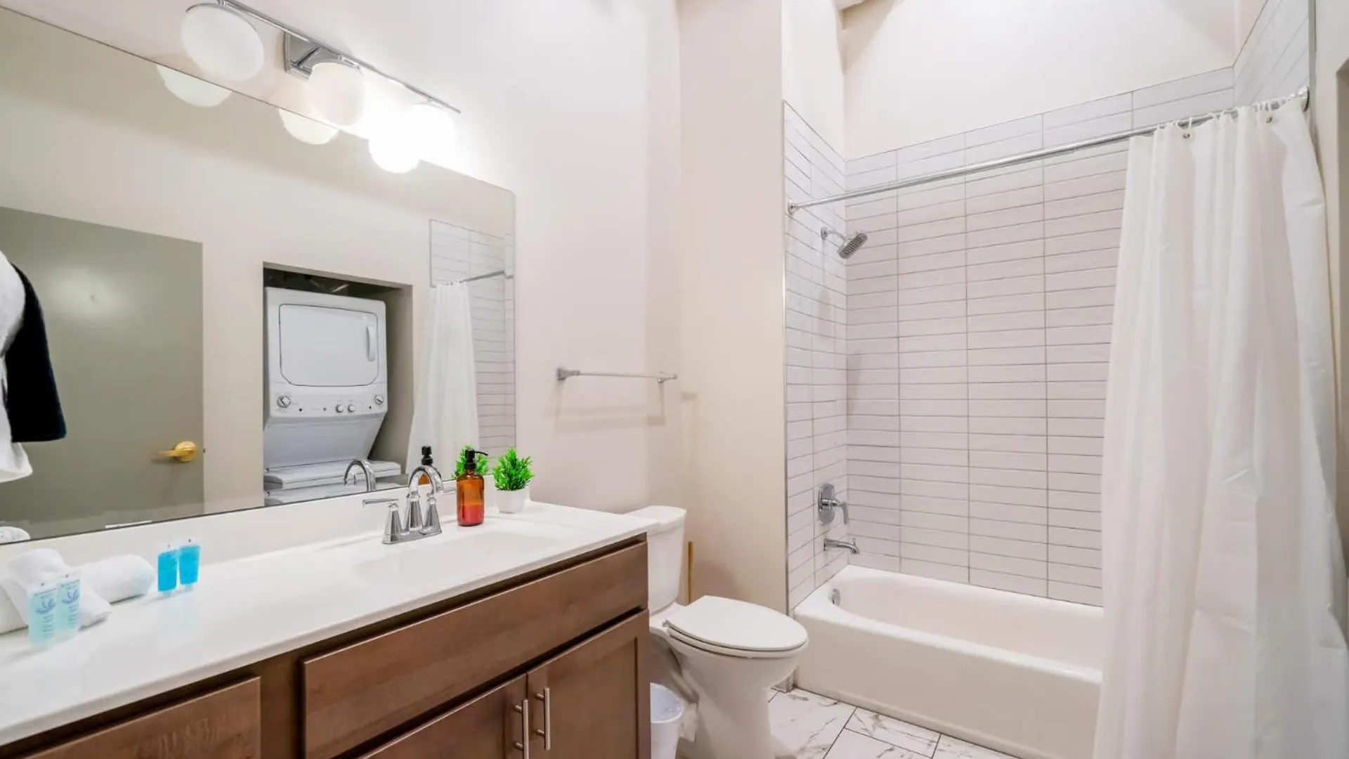 Bright And Modern Studio In Louisville # 407 États-Unis